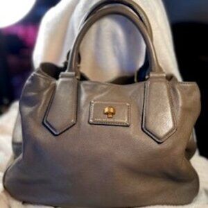 MARC BY MARC JACOBS, EUC TAUPE HANDBAG